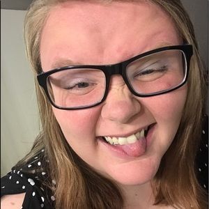 Meet your Posher, Marylinda